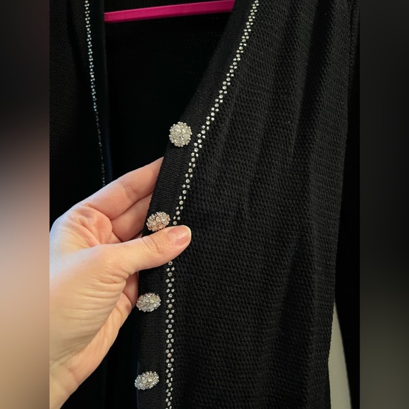 St. John Black Top - Picture 10 of 12